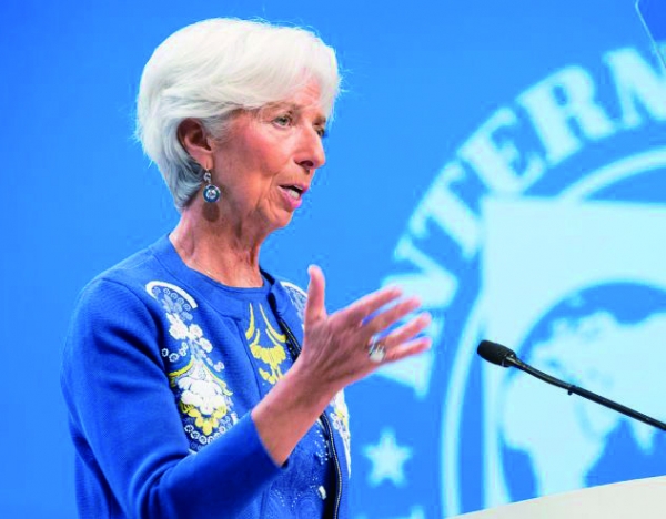 라가르드(Christine Lagarde) IMF 총재는 세계 경제 둔화를 경고했다. 수출의존도가 높은 우리 경제에는 치명적 타격이다.
