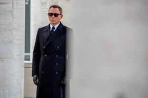 ‘007 스펙터’ 제임스 본드 럭셔리 수트는 어디꺼?