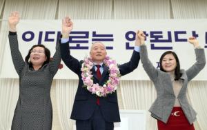 남재준 전 국정원장 “이대로는 안 된다” 대선출마 공식 선언