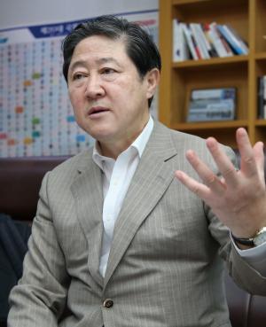 유기준 자유한국당 국회의원 “사법개혁, 불법으로는 뜻대로 안 될 것”