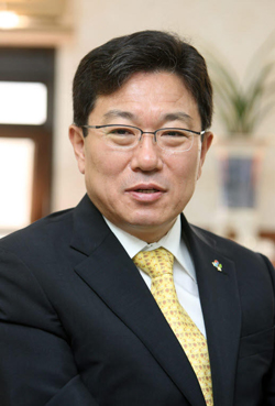 자유한국당 윤상직 의원