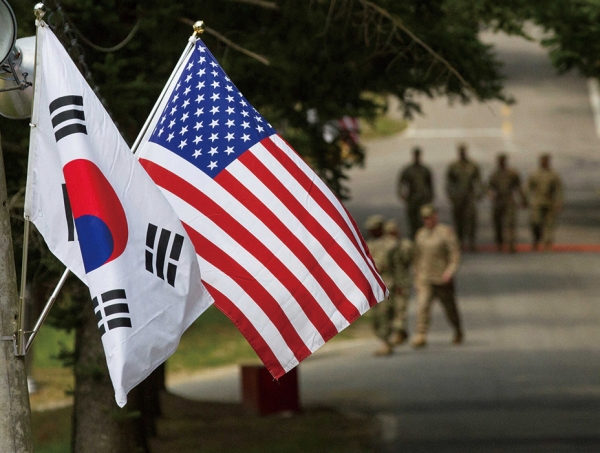 한미방위비 협상이 난항을 겪는 이유 중 하나는 한국이 2019년 제10차 방위비 협상에서 국회 동의가 어렵다는 이유를 내세워 1조원 상한을 넘길 수 없다는 산술적 논리로 임하여 오늘의 어려움을 자초한 측면이 있다.