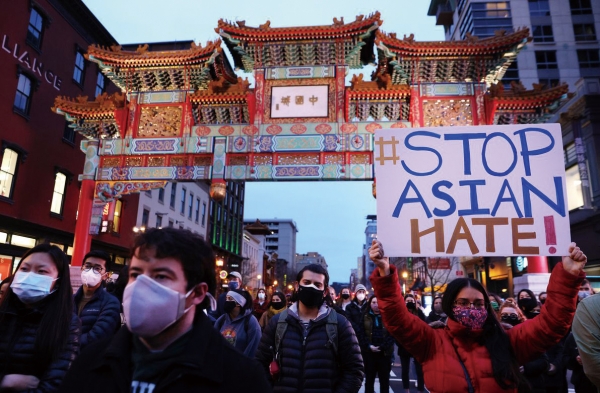 아시아인에 대한 증오 범죄를 중단하라는 아시아계 미국 시민들의 시위