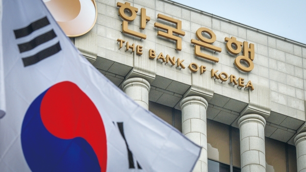 물가상승이 심상치 않다. 한국은행은 2022년 수정 경제전망에서 소비자물가상승률을 3.1%로 전망했다./한국은행