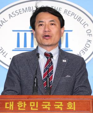 김진태 의원 “탄핵 심판 후 ‘새로운 세상’ 올 것”