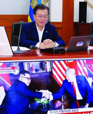 김정은이 부러운(?) 트럼프  Trump’s Soft Line Toward Kim Jong-un Betrays South Korea’s Rise as a Democratic Society